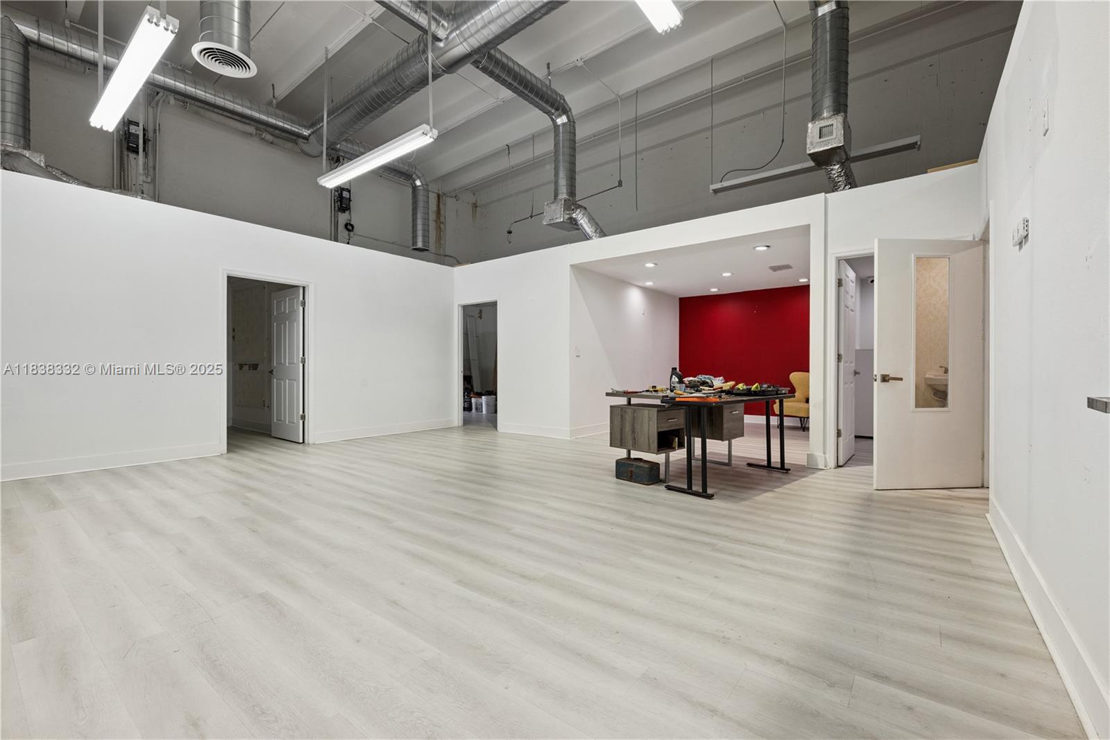 1  /   sq. ft. $ 2025-07-10 0 foto