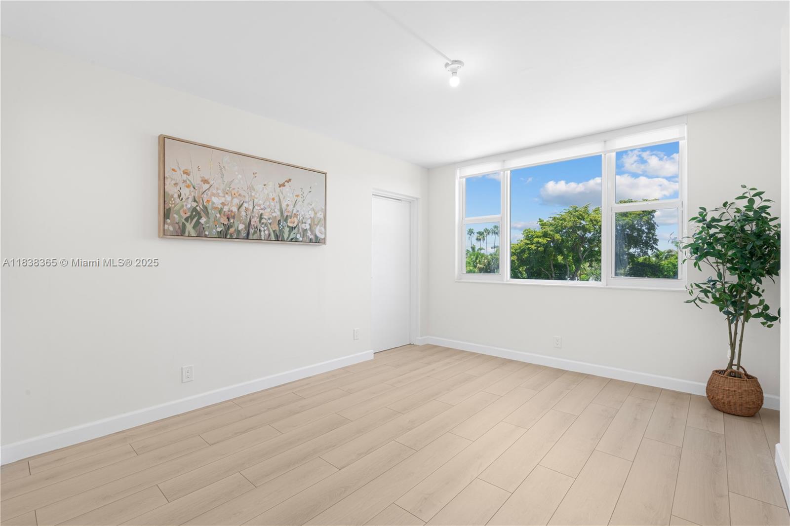 See details 314B 2 / 2 1132 sq. ft. $ 2025-08-06 0 Photo