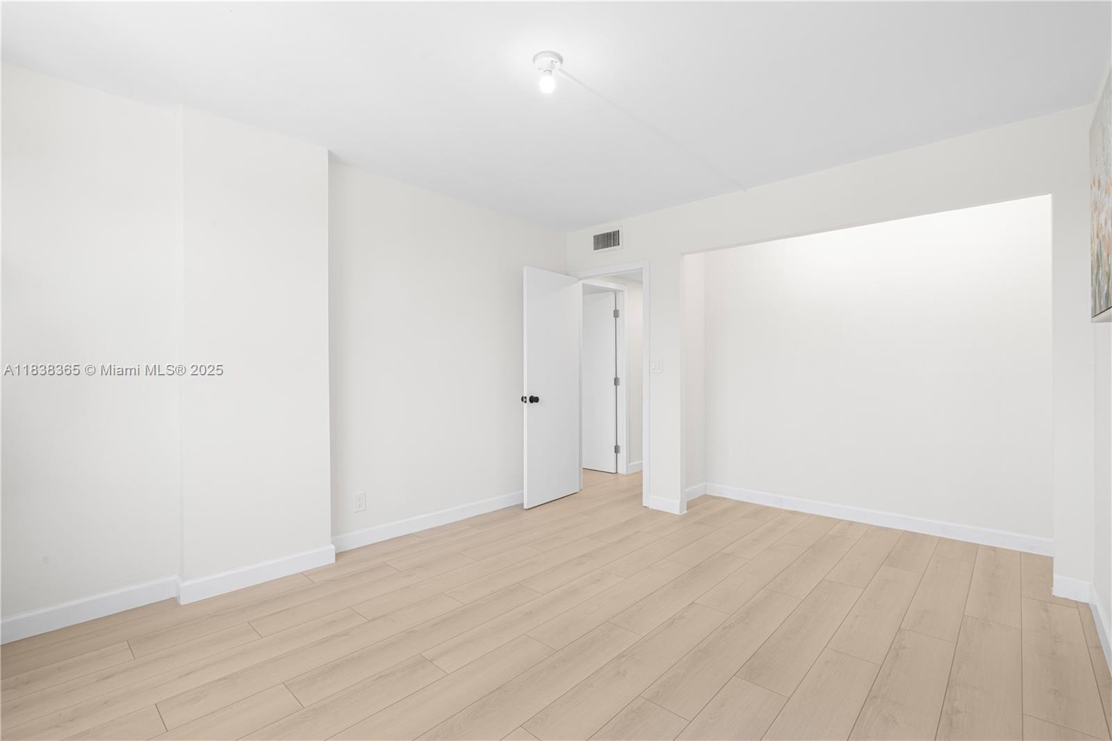 See details 314B 2 / 2 1132 sq. ft. $ 2025-08-06 0 Photo