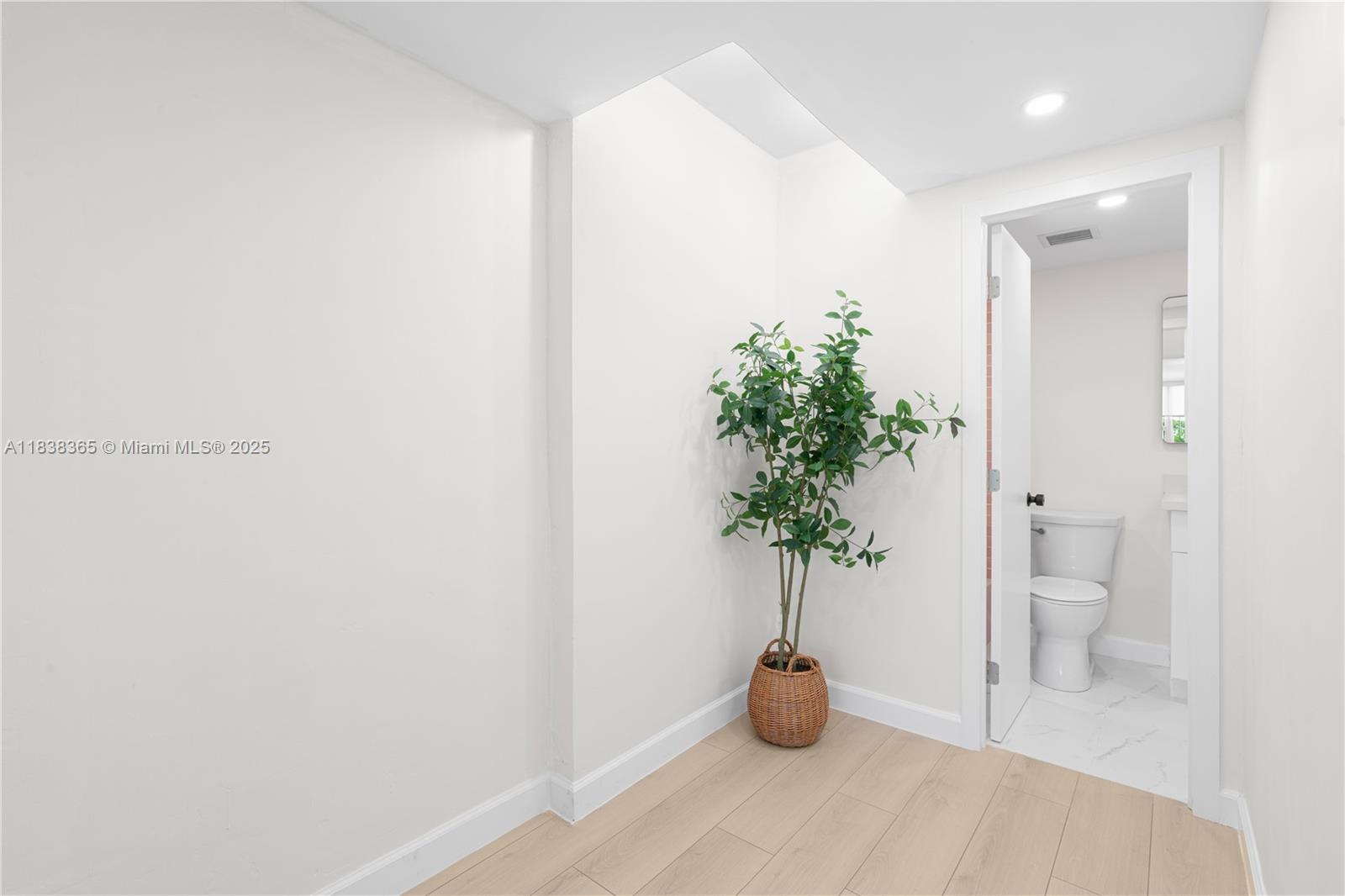 See details 314B 2 / 2 1132 sq. ft. $ 2025-08-06 0 Photo
