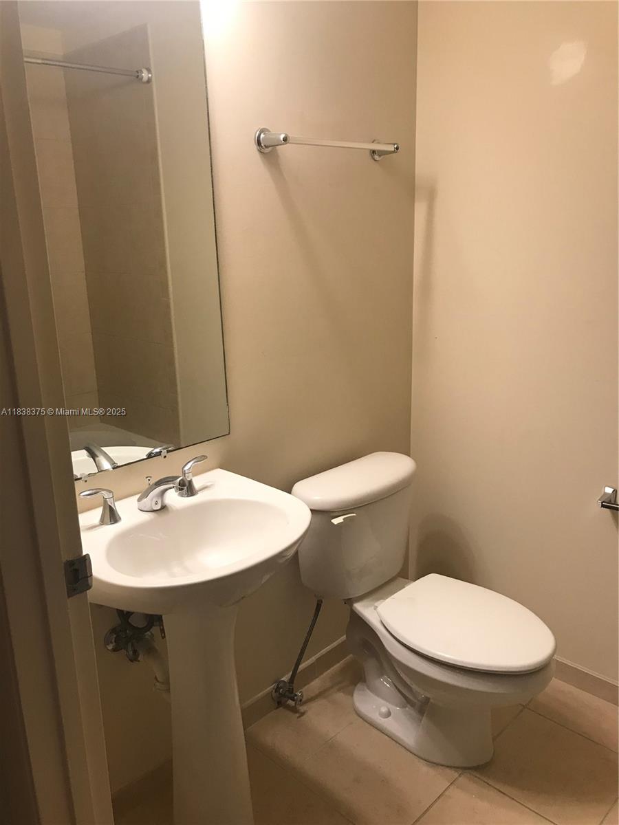 Photo of 3340 190th St  #109, Aventura, Florida, 33180 - 