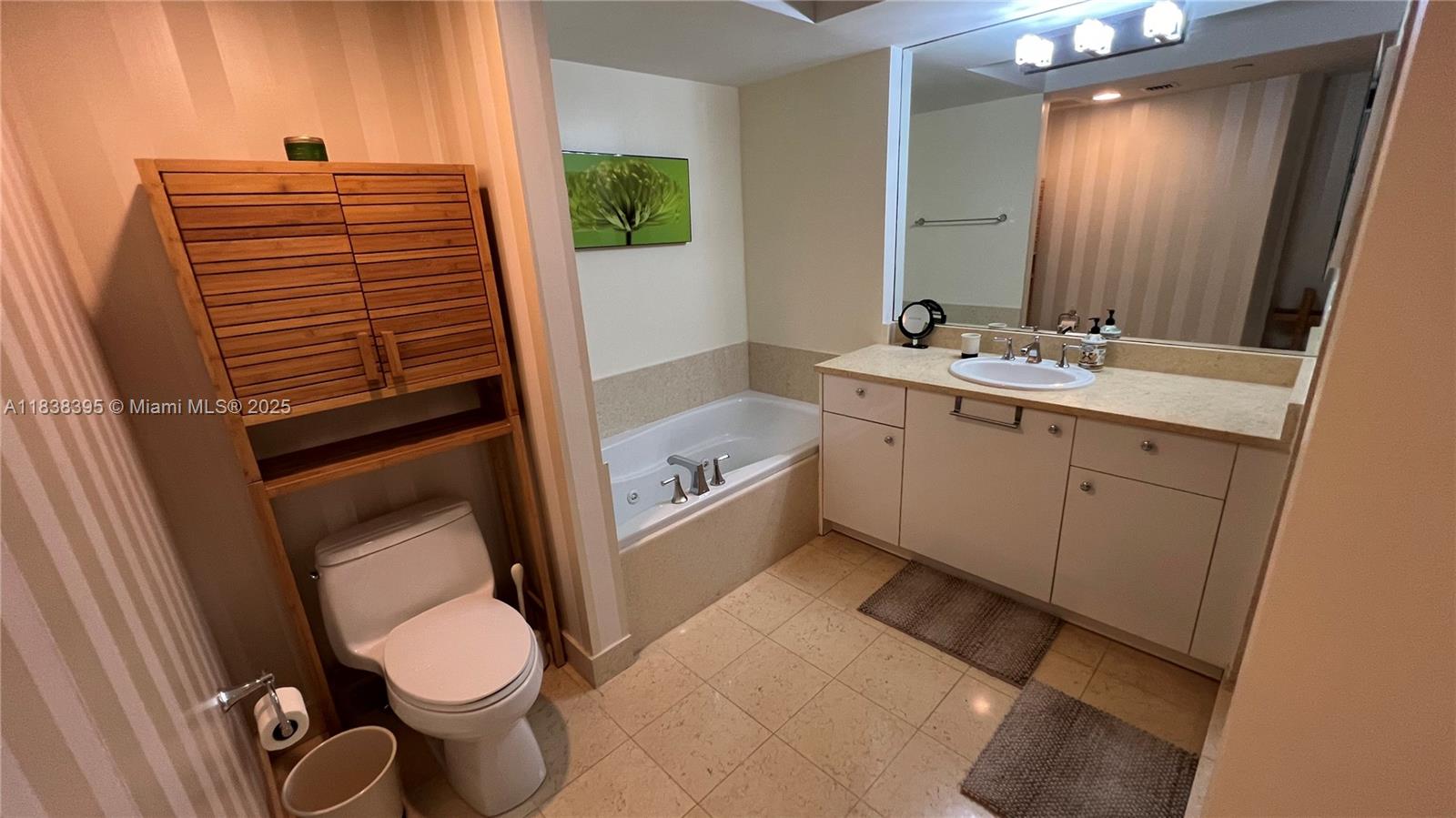 Photo of 19900 Country Club Dr  #1014, Aventura, Florida, 33180 - 