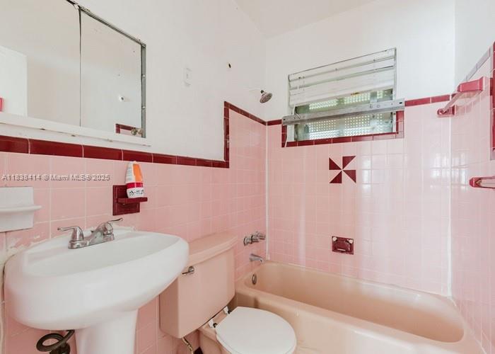 See details / sq. ft. $ 2025-07-11 0 Photo