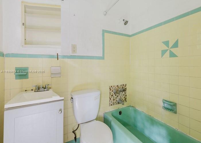 See details / sq. ft. $ 2025-07-11 0 Photo