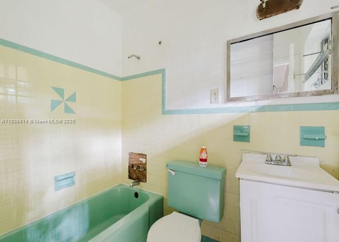 See details / sq. ft. $ 2025-07-11 0 Photo