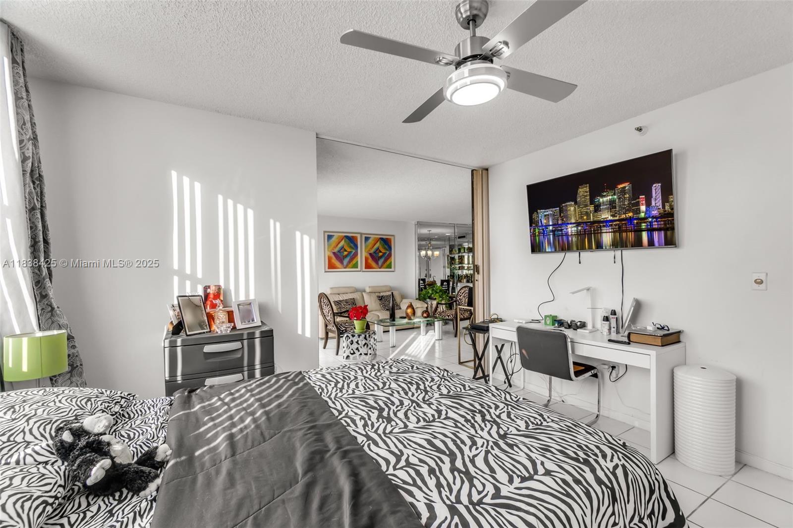 See details 812 2 / 2 1132 sq. ft. $ 2025-07-11 0 Photo