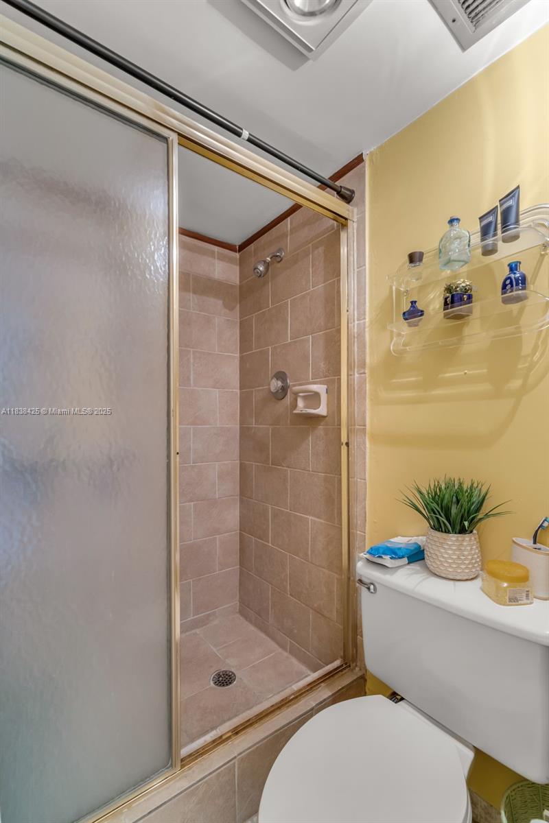 See details 812 2 / 2 1132 sq. ft. $ 2025-07-11 0 Photo