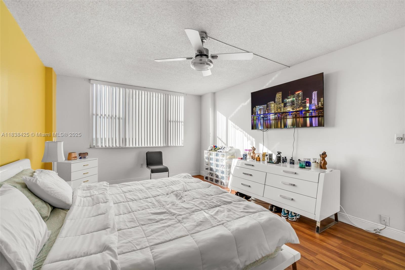 See details 812 2 / 2 1132 sq. ft. $ 2025-07-11 0 Photo