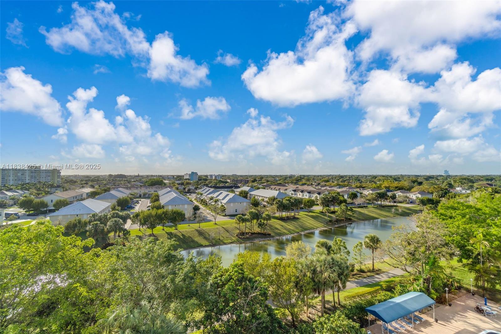 See details 812 2 / 2 1132 sq. ft. $ 2025-07-11 0 Photo