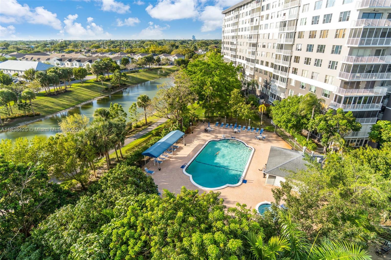 See details 812 2 / 2 1132 sq. ft. $ 2025-07-11 0 Photo