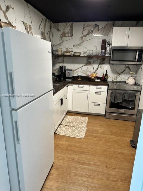 Photo of 400 Kings Point Dr  #806, Sunny Isles Beach, Florida, 33160 - 