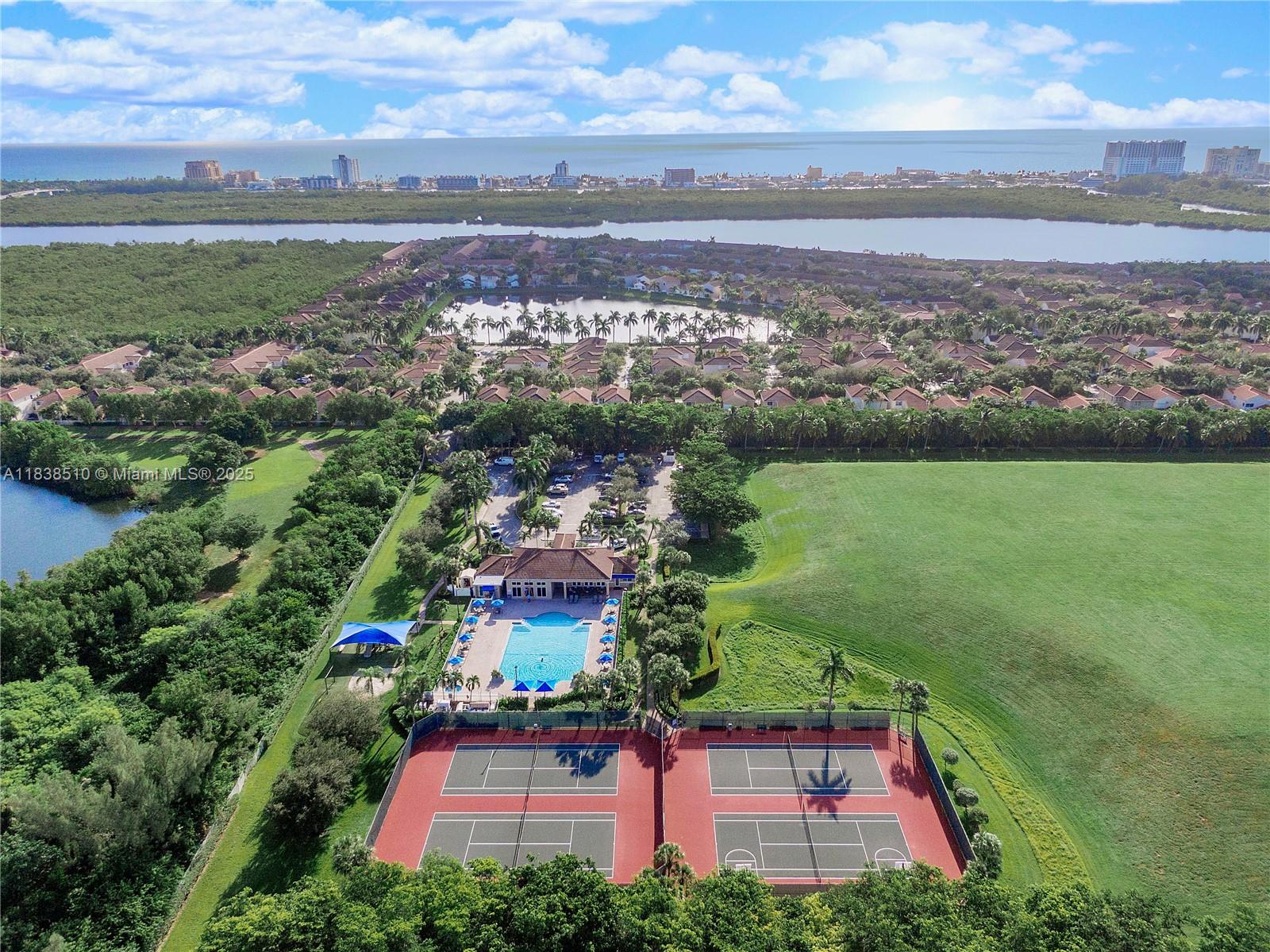 Photo of 1470 Sweetbay Way  (1470), Hollywood, Florida, 33019 - Amenities, homes, West Lake, Intracoastal, Beach & Ocean