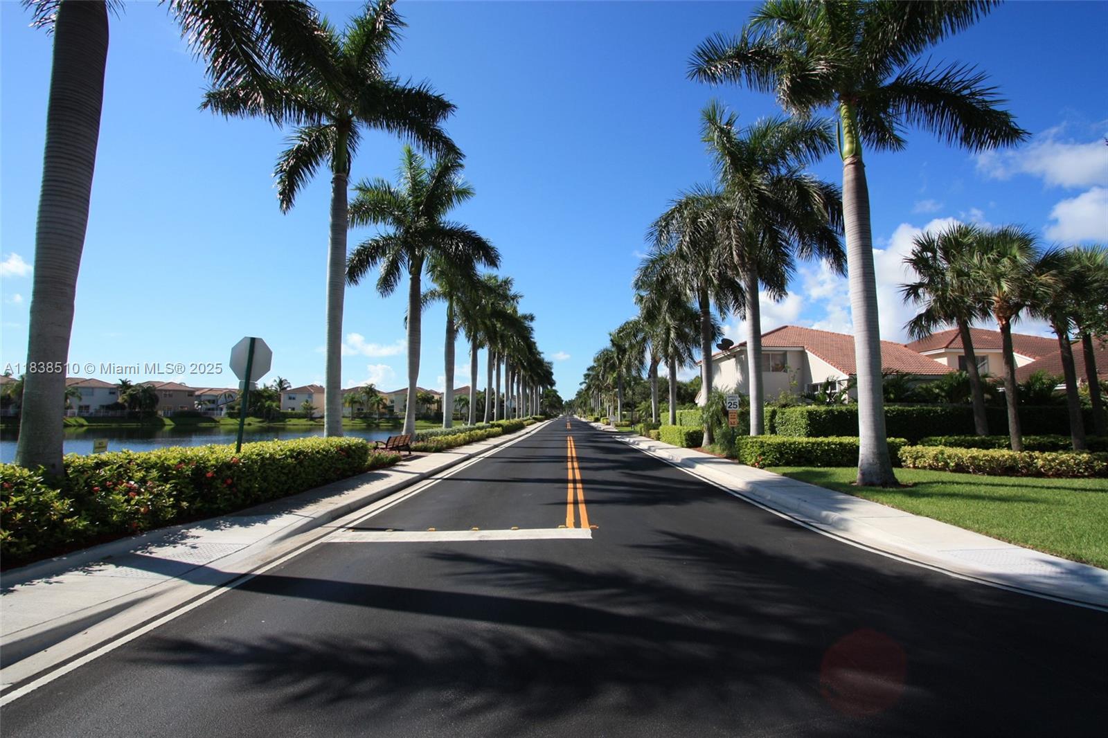 Photo of 1470 Sweetbay Way  (1470), Hollywood, Florida, 33019 - Palm-Lined Streets