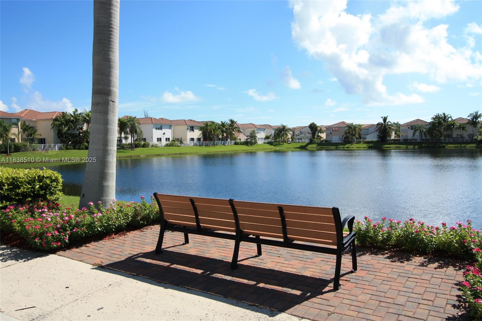 Photo of 1470 Sweetbay Way  (1470), Hollywood, Florida, 33019 - Benches throughout community