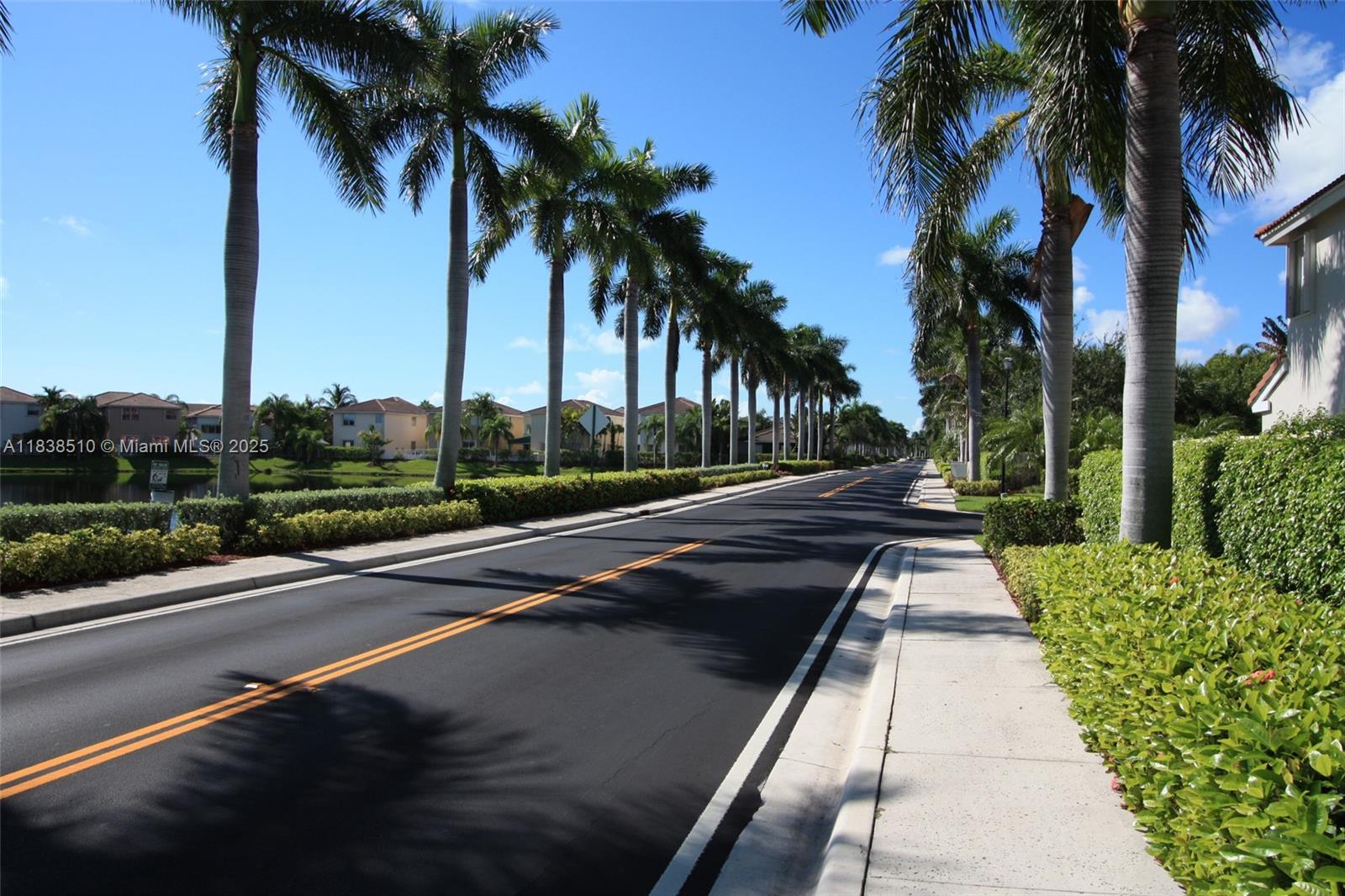 Photo of 1470 Sweetbay Way  (1470), Hollywood, Florida, 33019 - 