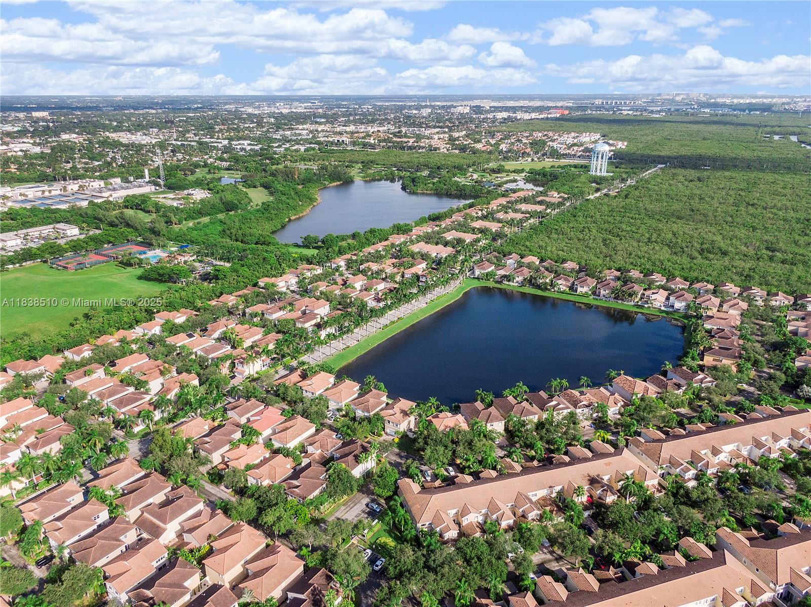 Photo of 1470 Sweetbay Way  (1470), Hollywood, Florida, 33019 - 