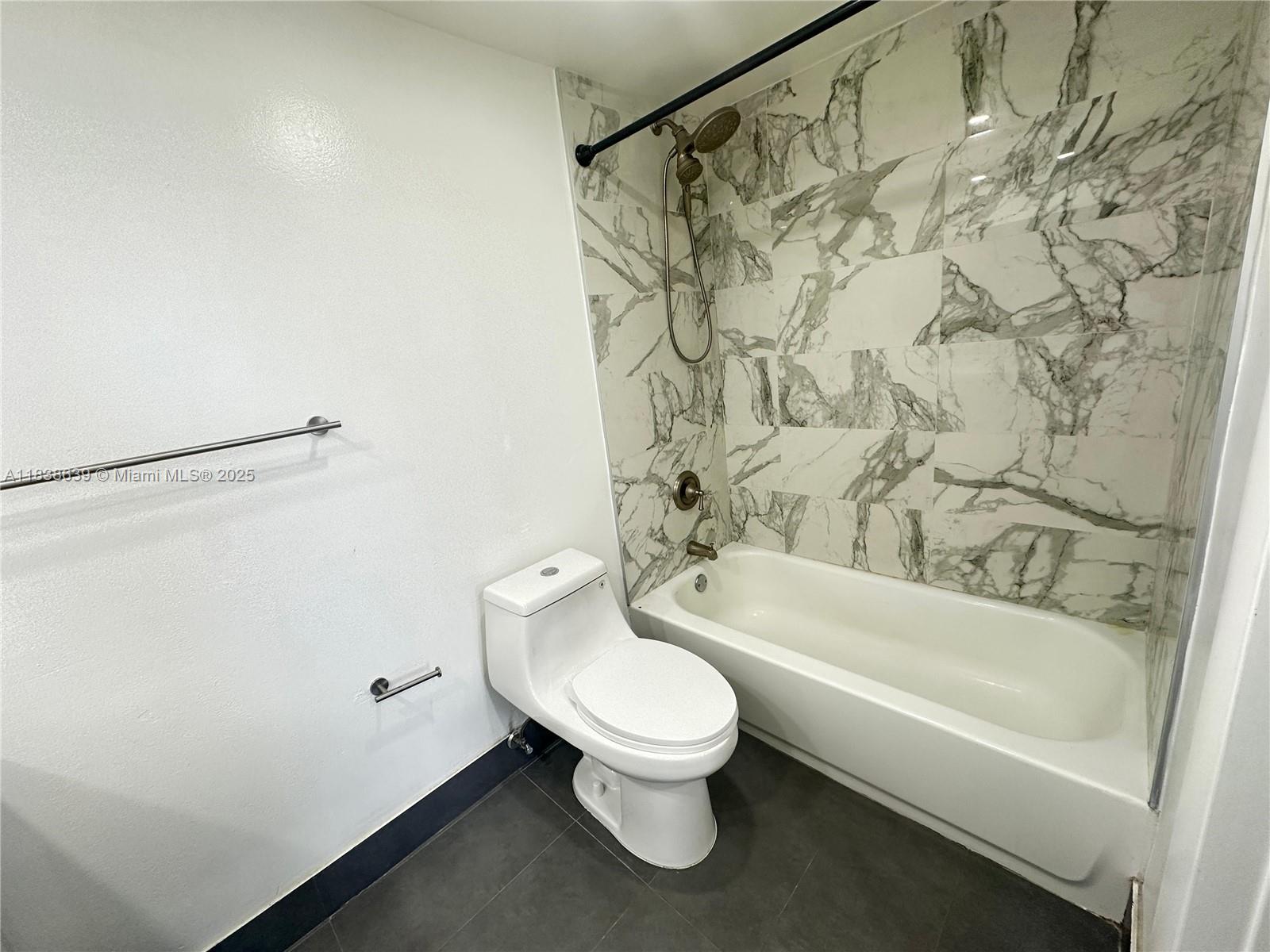405 2 / 2 1100 sq. ft. $ 2025-08-15 0 Photo