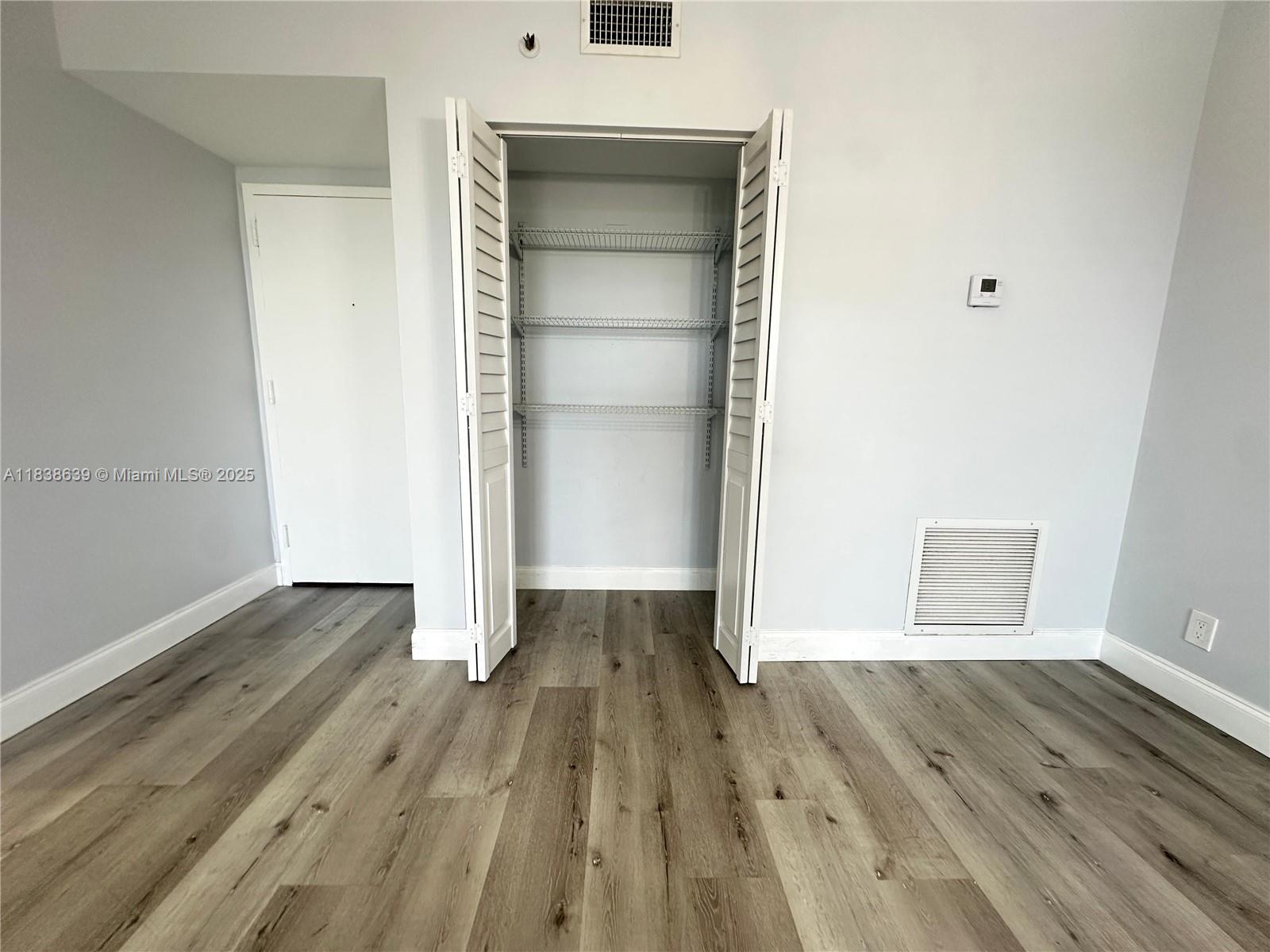 405 2 / 2 1100 sq. ft. $ 2025-08-15 0 Photo