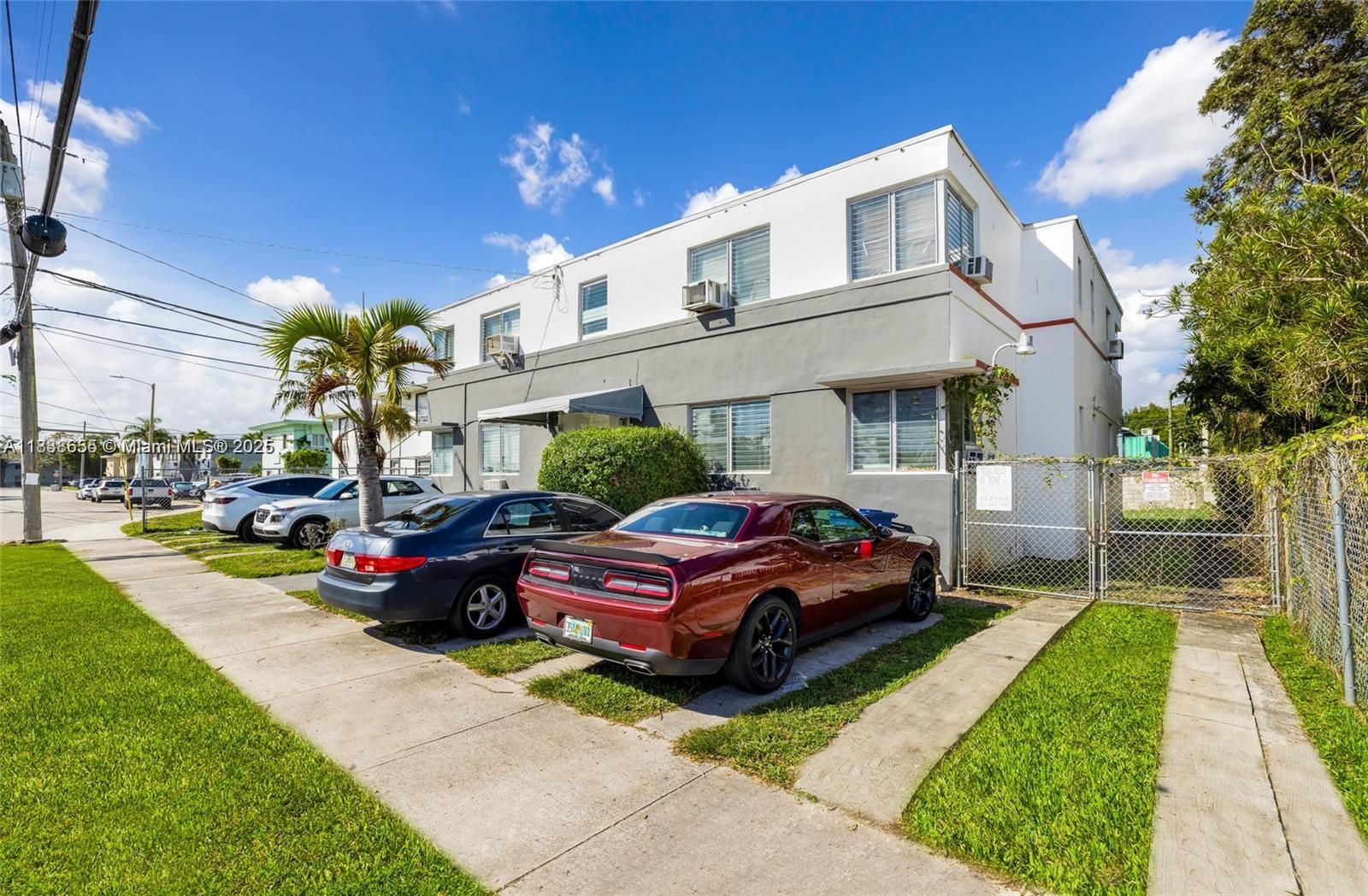 See details / 3964 sq. ft. $ 2025-07-11 0 Photo