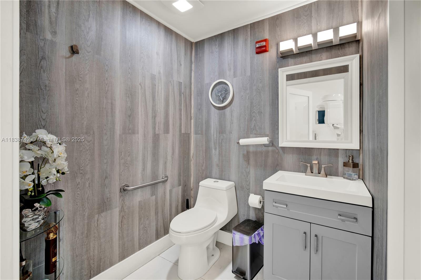 See details / sq. ft. $ 2025-07-11 0 Photo