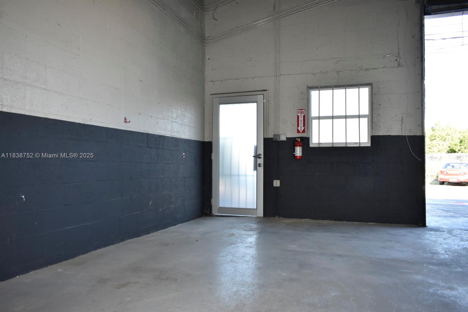 See details / sq. ft. $ 2025-07-11 0 Photo