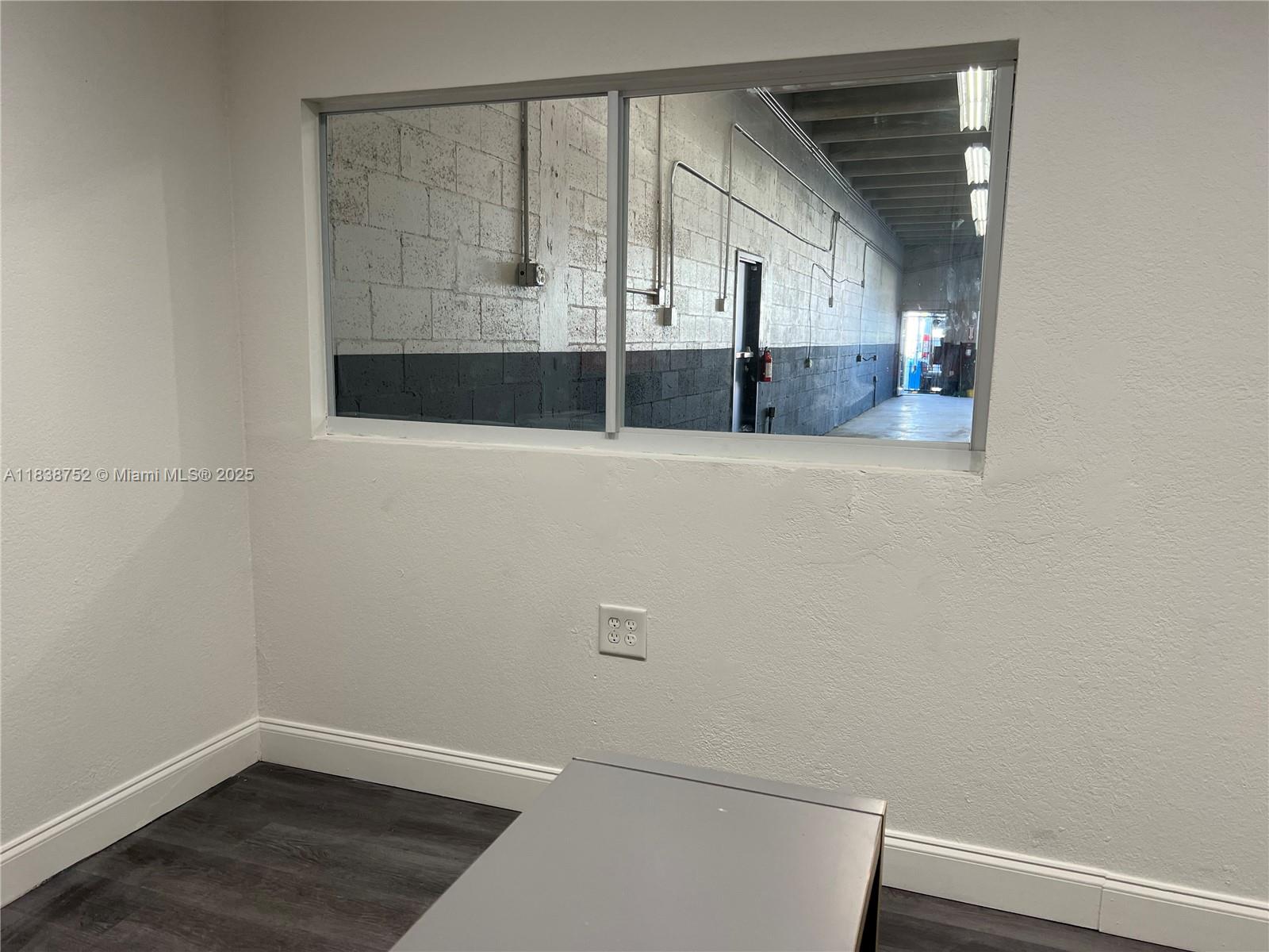 See details / sq. ft. $ 2025-07-11 0 Photo