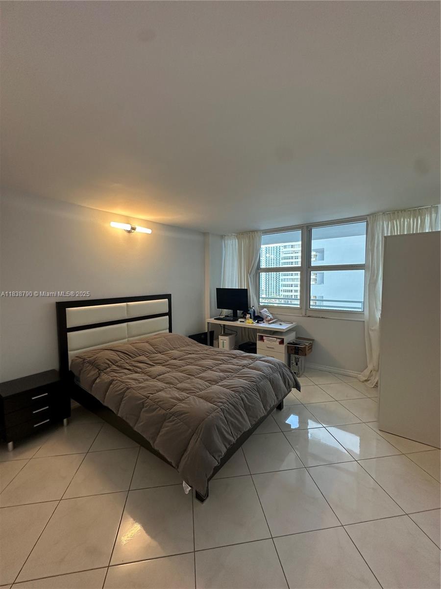 Photo of 2030 Ocean Dr  #1204, Hallandale Beach, Florida, 33009 - 