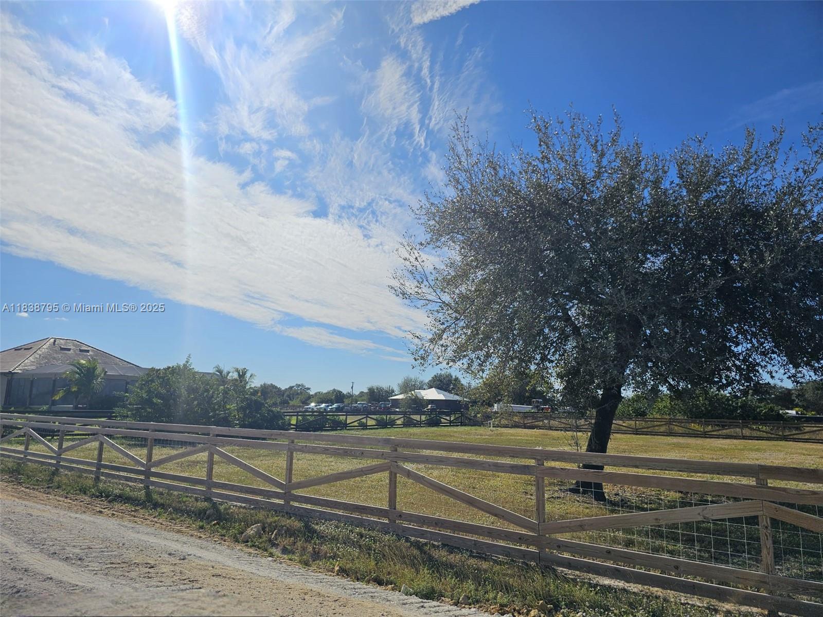 See details / sq. ft. $ 2025-07-14 0 Photo