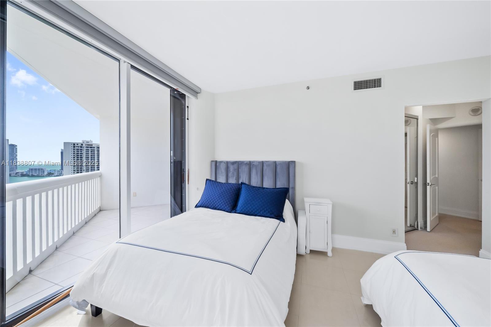See details 2409 3 / 3 2630 sq. ft. $ 2025-07-11 0 Photo