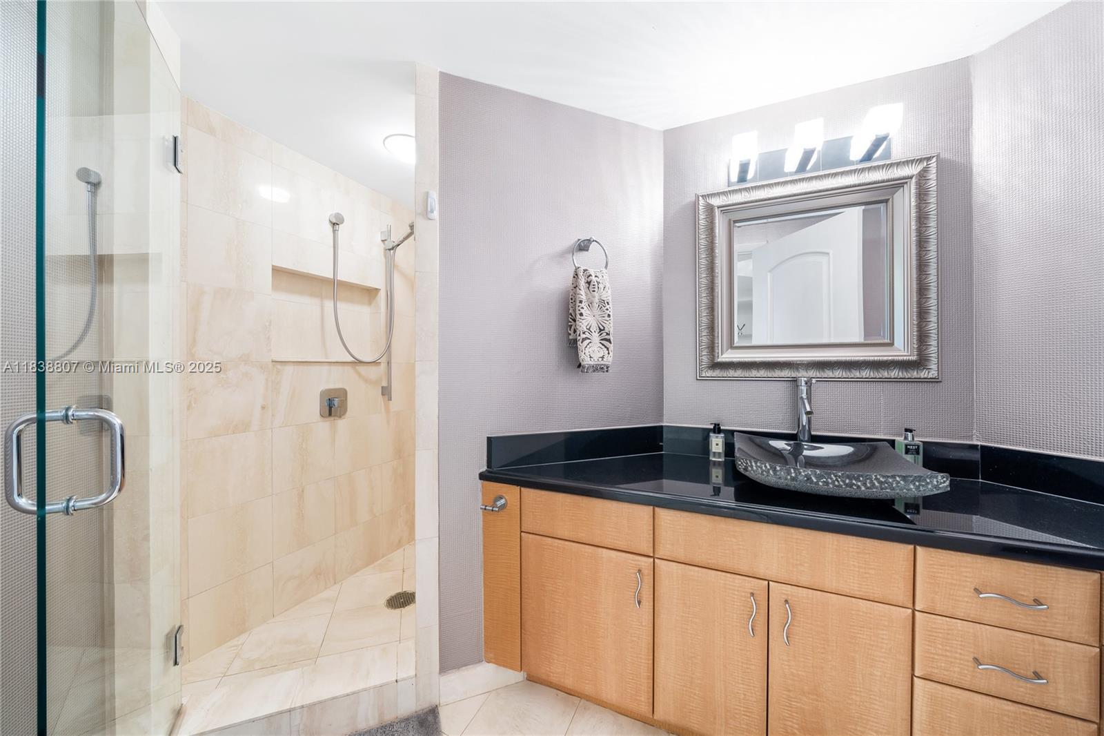 See details 2409 3 / 3 2630 sq. ft. $ 2025-07-11 0 Photo