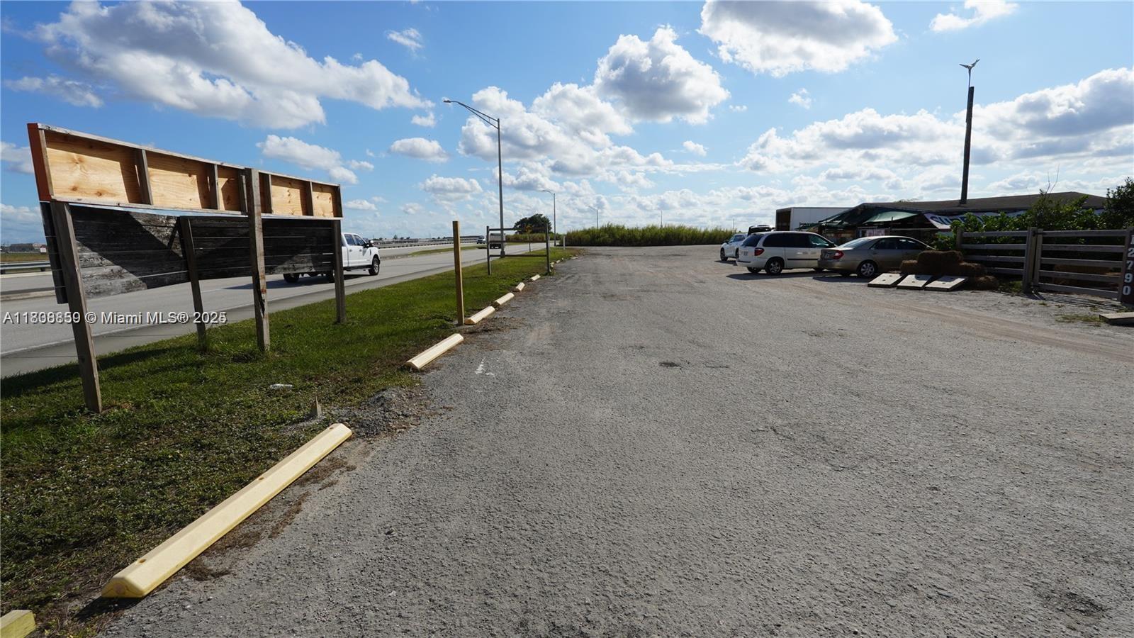 See details / sq. ft. $ 2025-07-11 0 Photo
