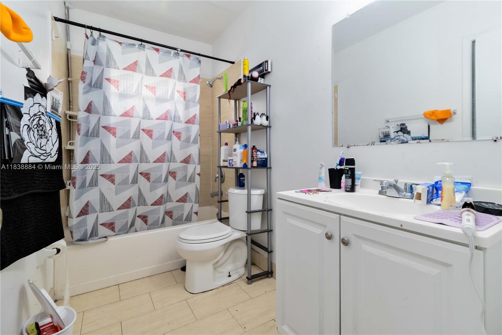 See details / 2504 sq. ft. $ 2025-07-31 0 Photo