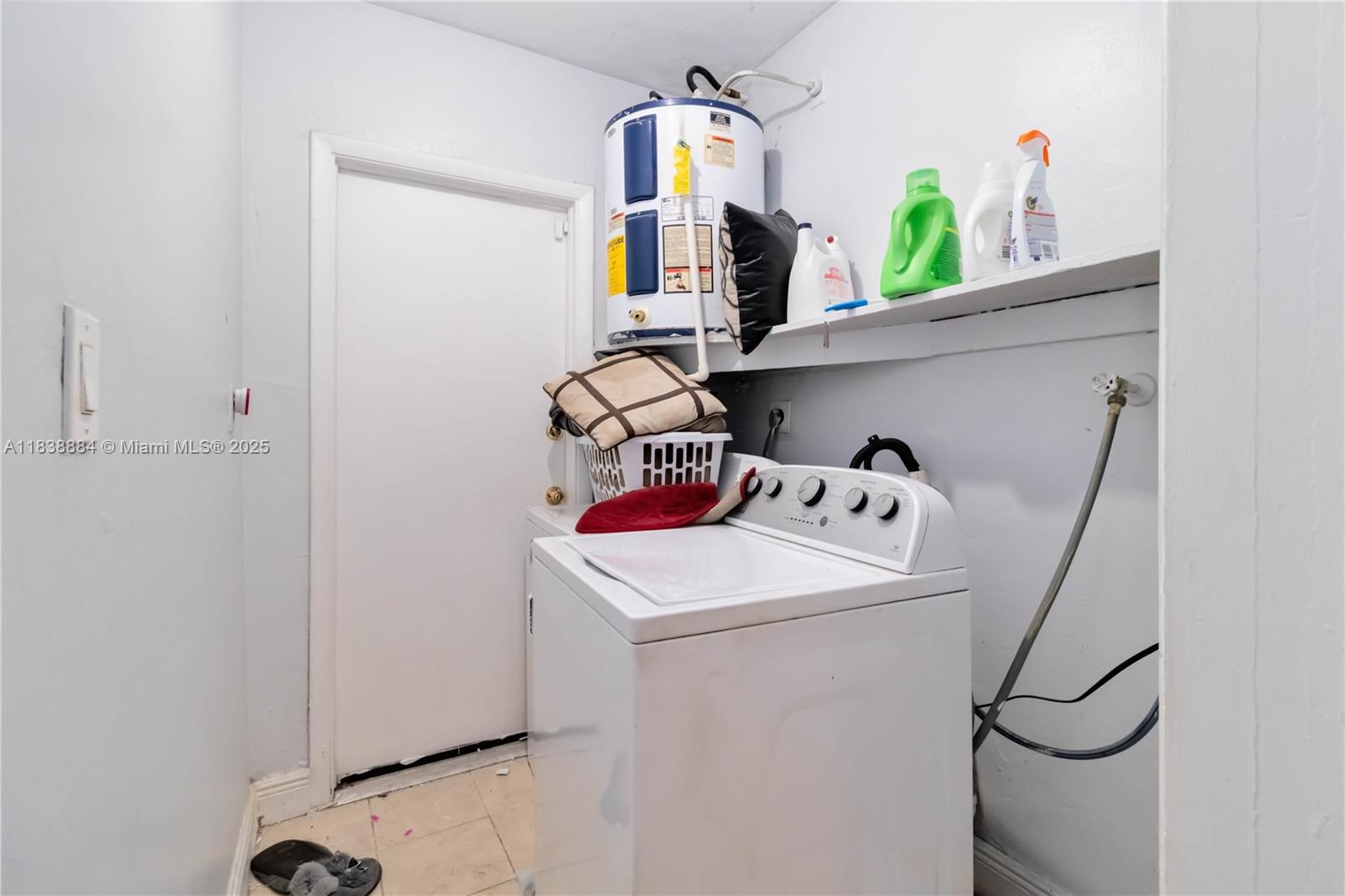 See details / 2504 sq. ft. $ 2025-07-31 0 Photo