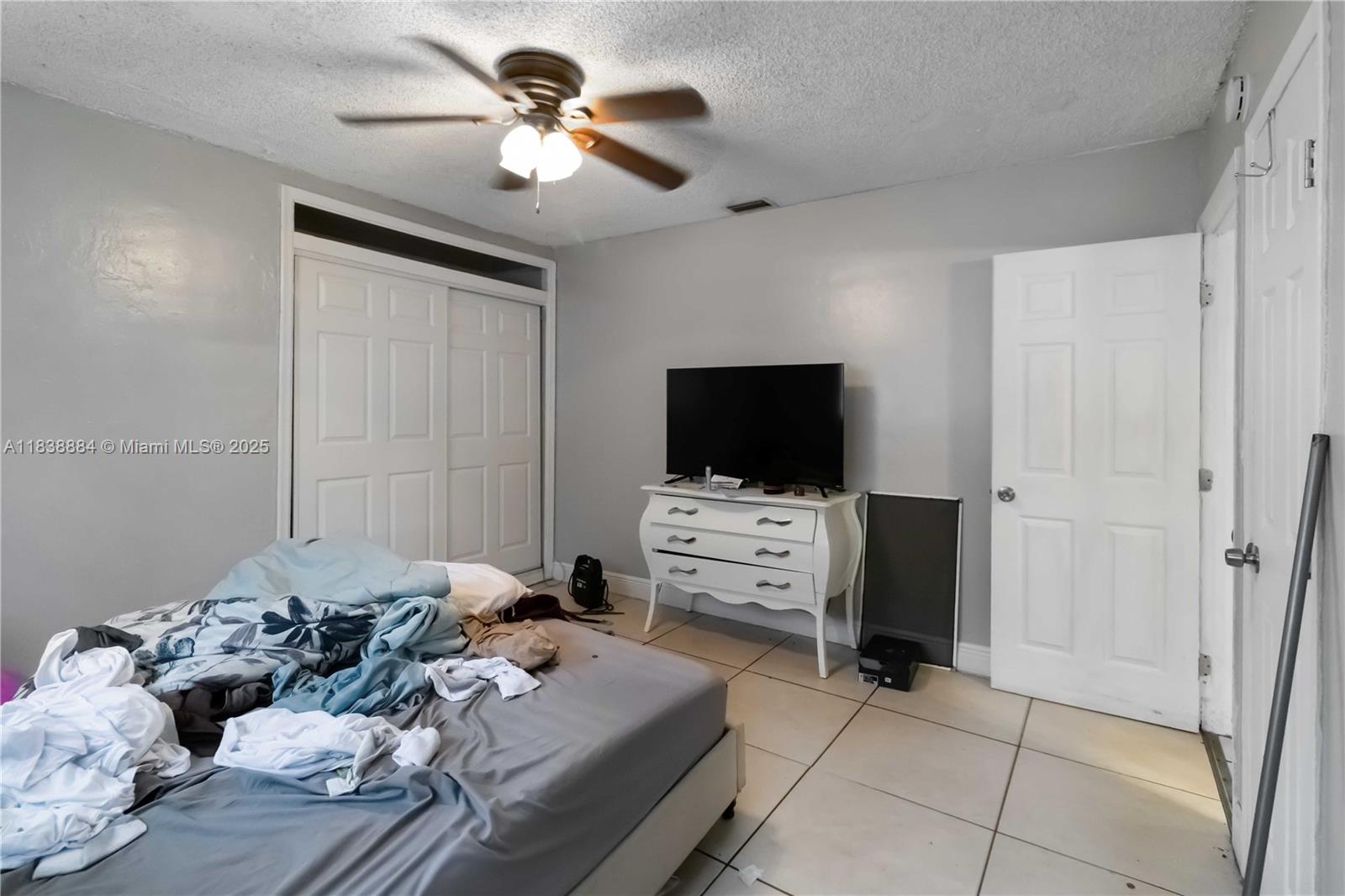 See details / 2504 sq. ft. $ 2025-07-31 0 Photo
