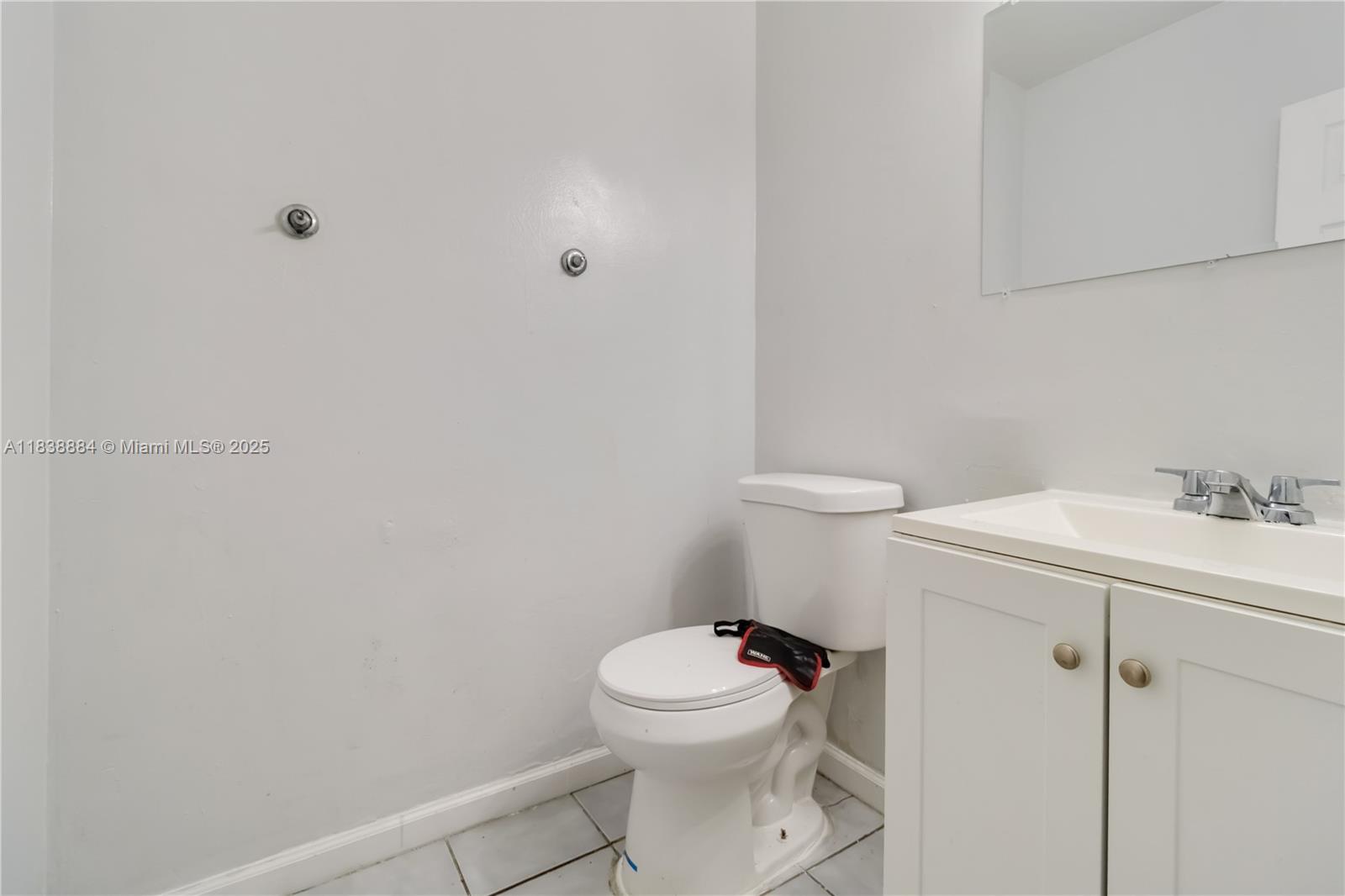 See details / 2504 sq. ft. $ 2025-07-31 0 Photo