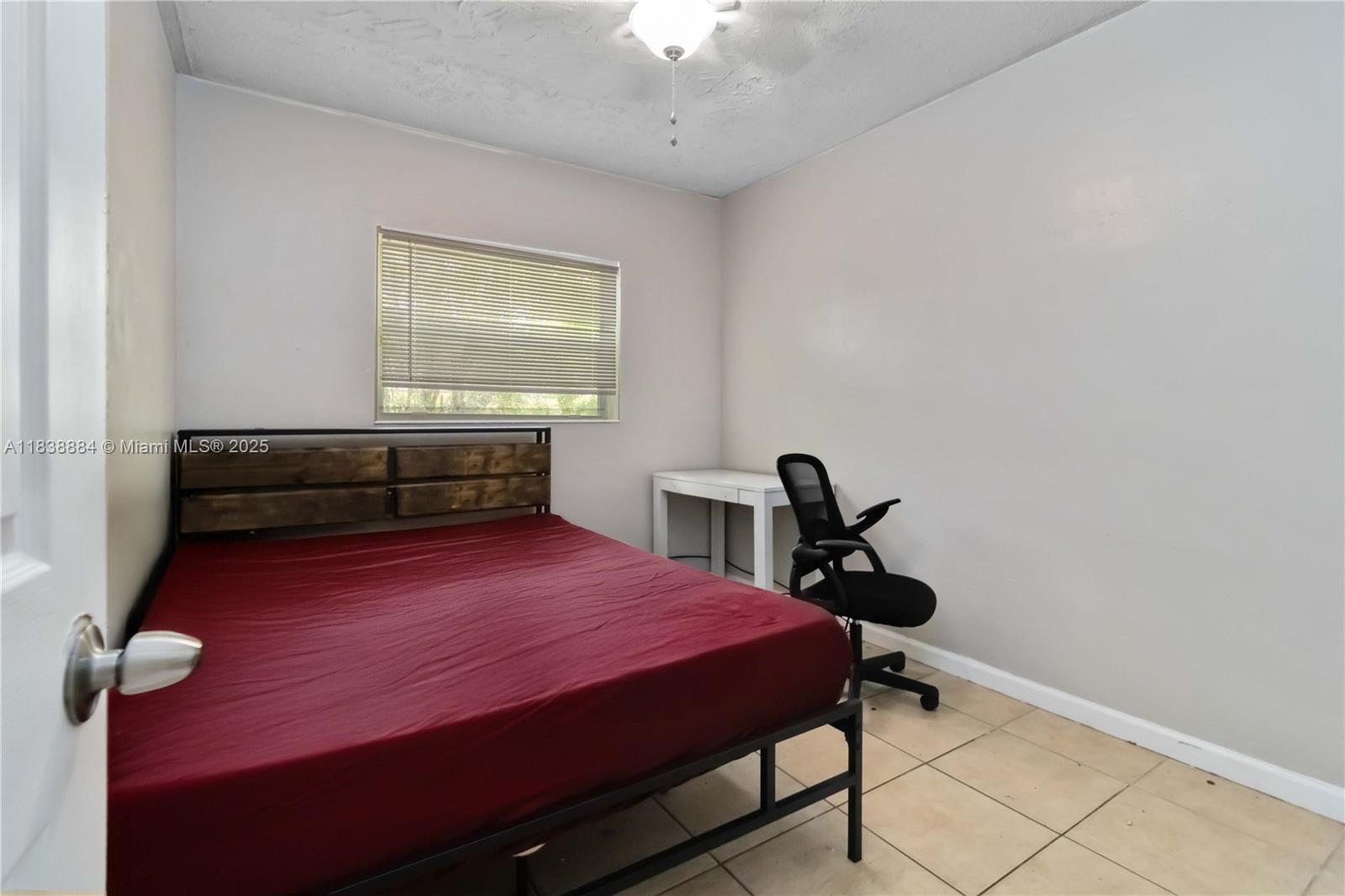See details / 2504 sq. ft. $ 2025-07-31 0 Photo