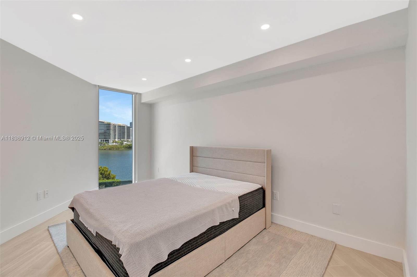 Photo of 3370 Hidden Bay Dr  #812, Aventura, Florida, 33180 - 