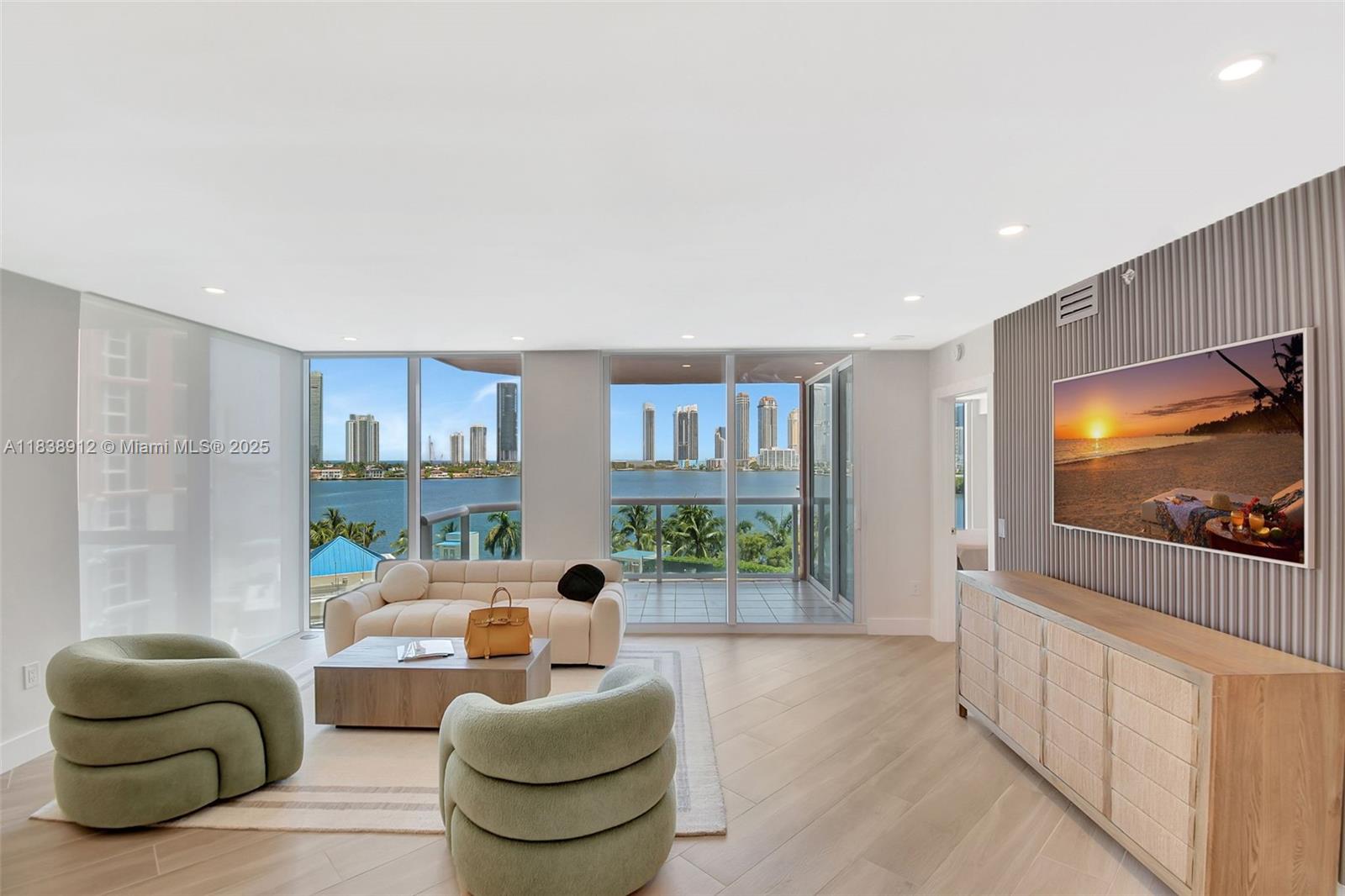 Photo of 3370 Hidden Bay Dr #812, Aventura, Florida, 33180 -