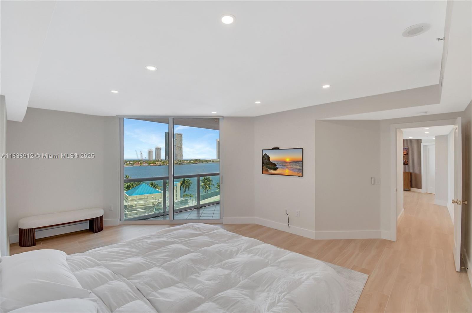 Photo of 3370 Hidden Bay Dr  #812, Aventura, Florida, 33180 - 