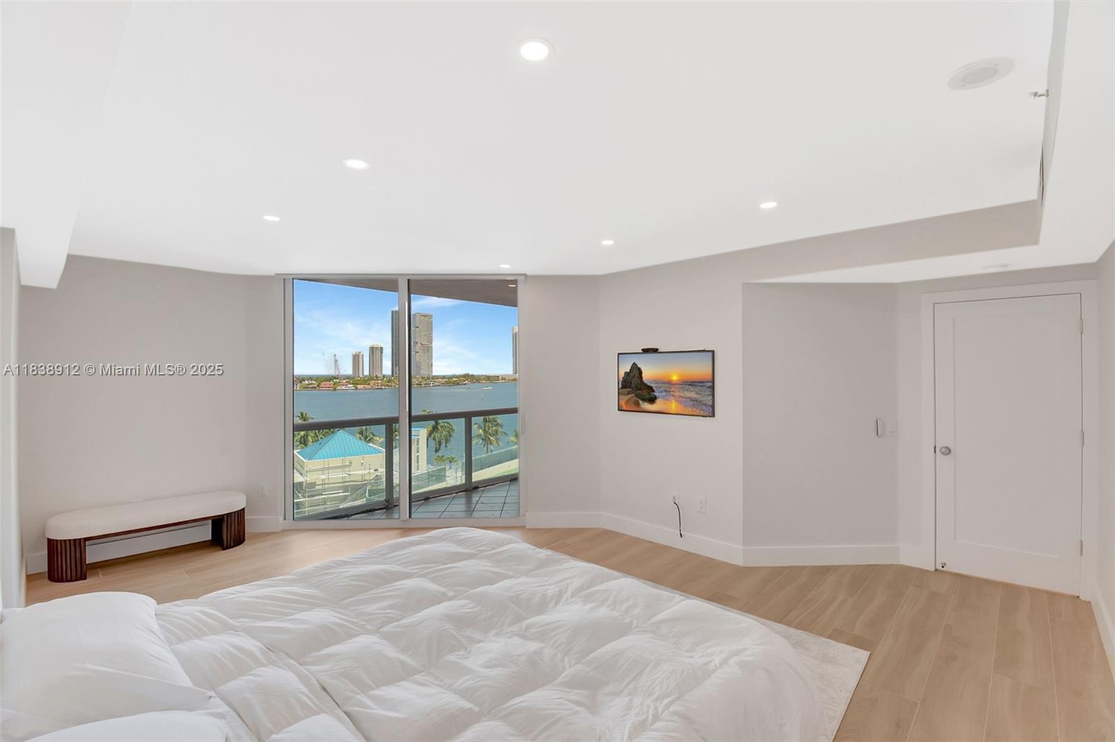 Photo of 3370 Hidden Bay Dr  #812, Aventura, Florida, 33180 - 