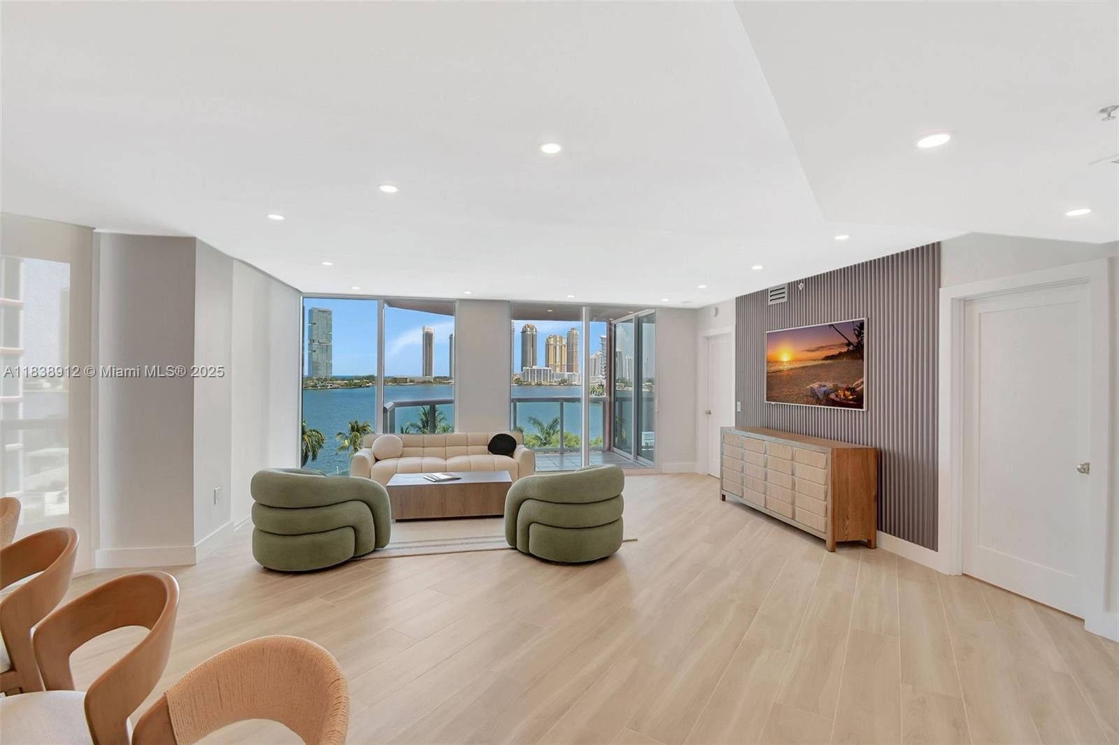 Photo of 3370 Hidden Bay Dr #812, Aventura, Florida, 33180 -