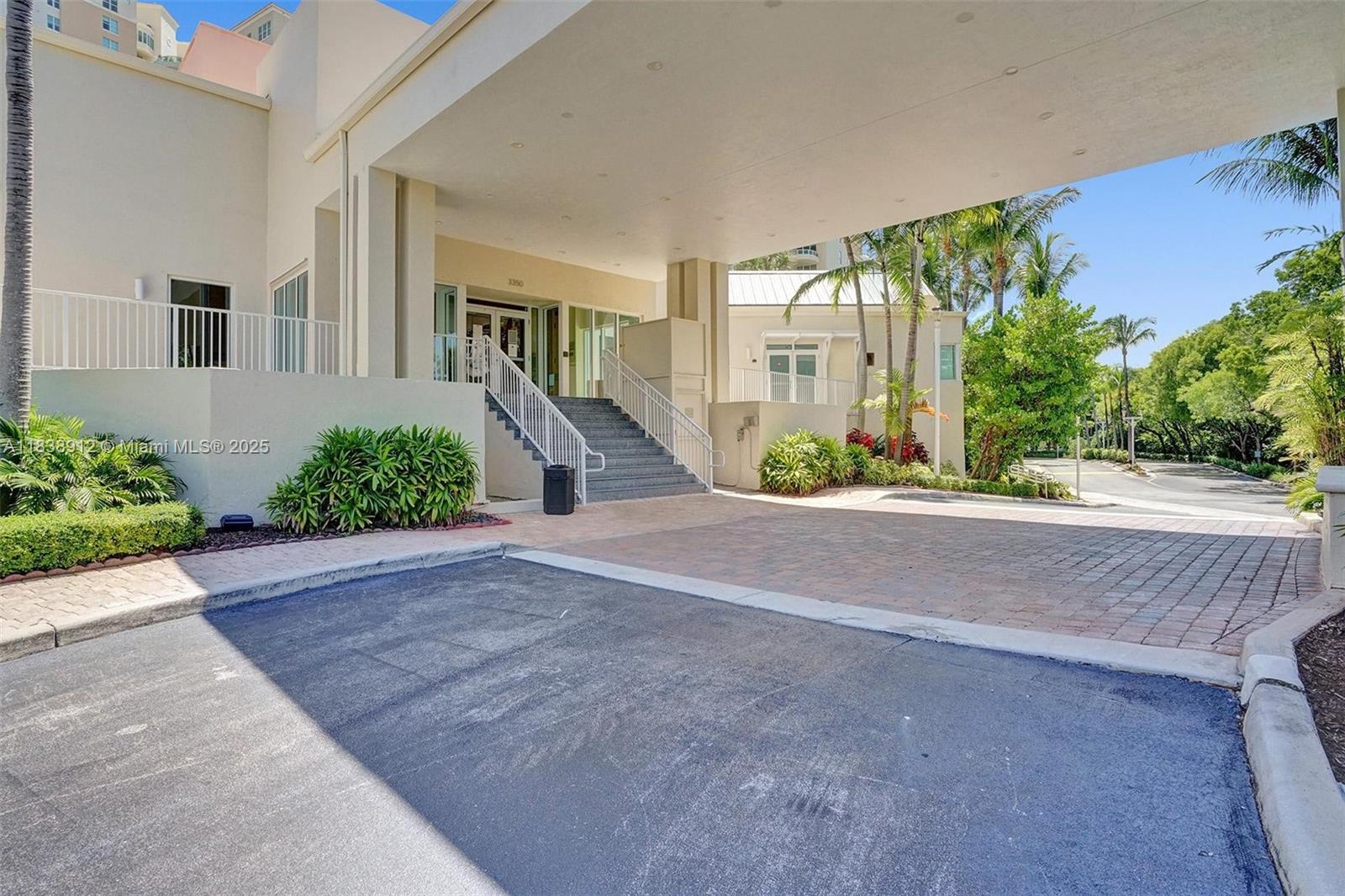 Photo of 3370 Hidden Bay Dr  #812, Aventura, Florida, 33180 - 