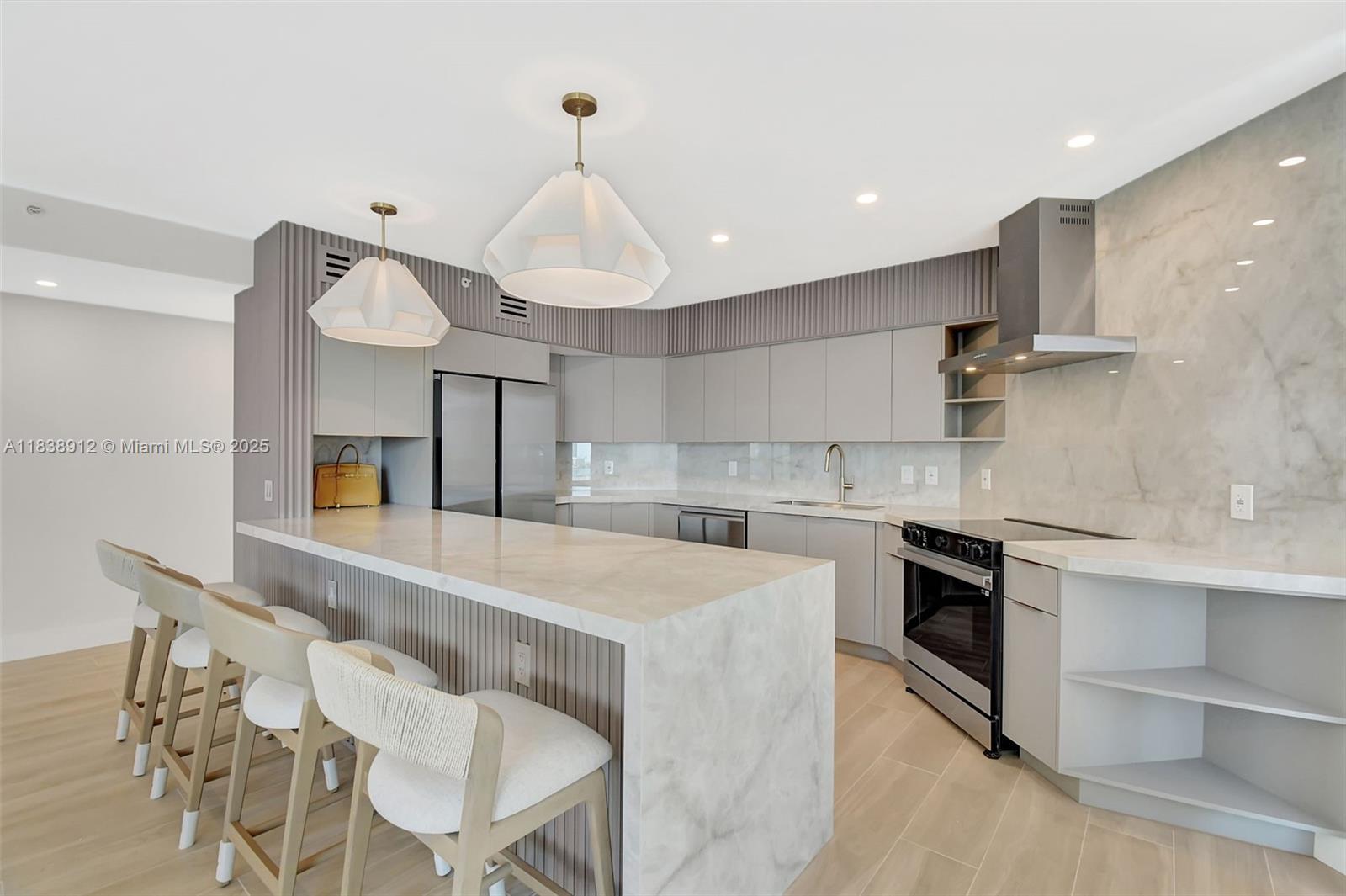Photo of 3370 Hidden Bay Dr  #812, Aventura, Florida, 33180 - 