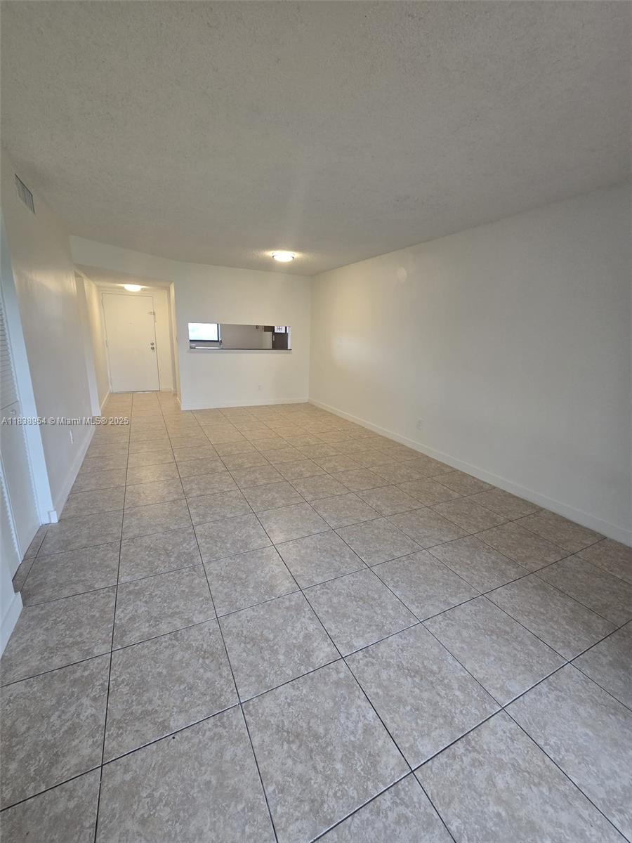 See details 108 / sq. ft. $ 2025-07-11 0 Photo