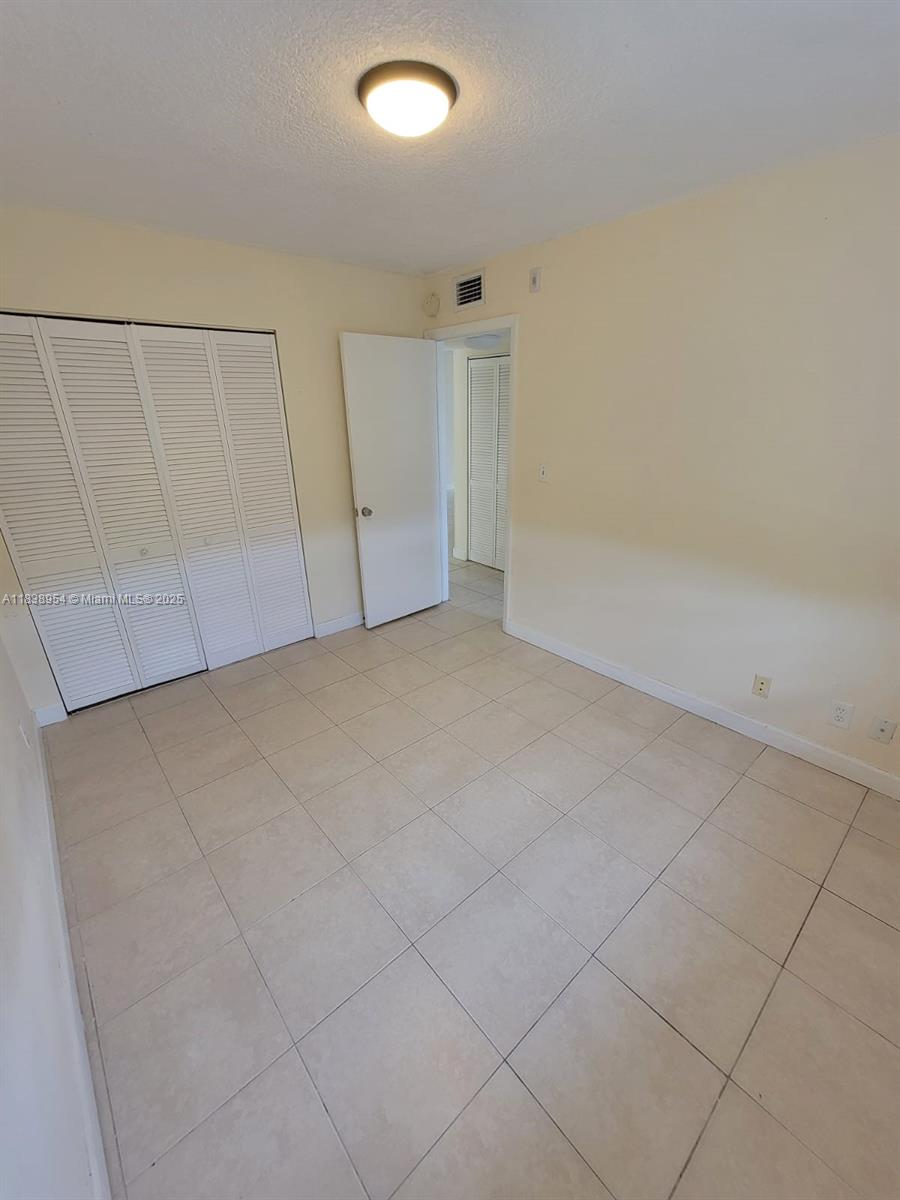 See details 108 / sq. ft. $ 2025-07-11 0 Photo