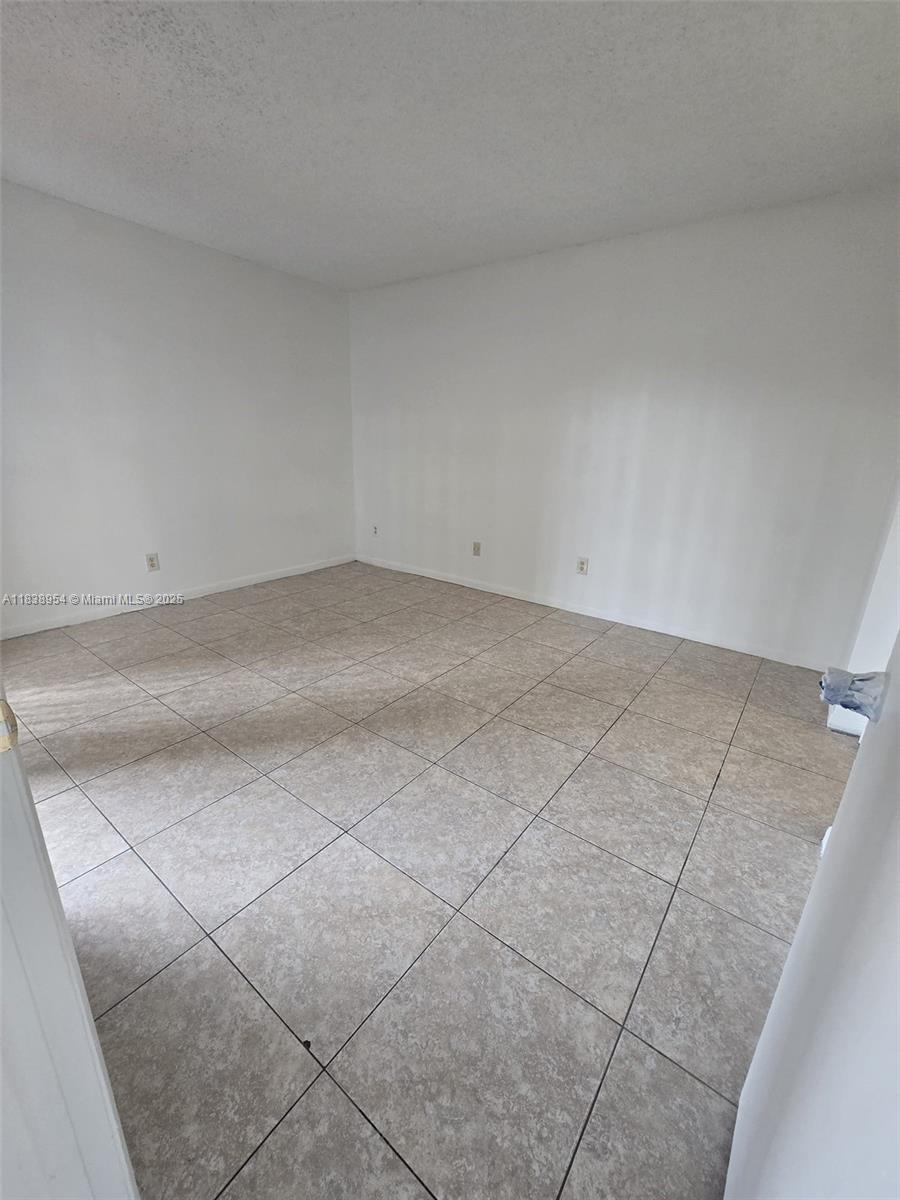 See details 108 / sq. ft. $ 2025-07-11 0 Photo