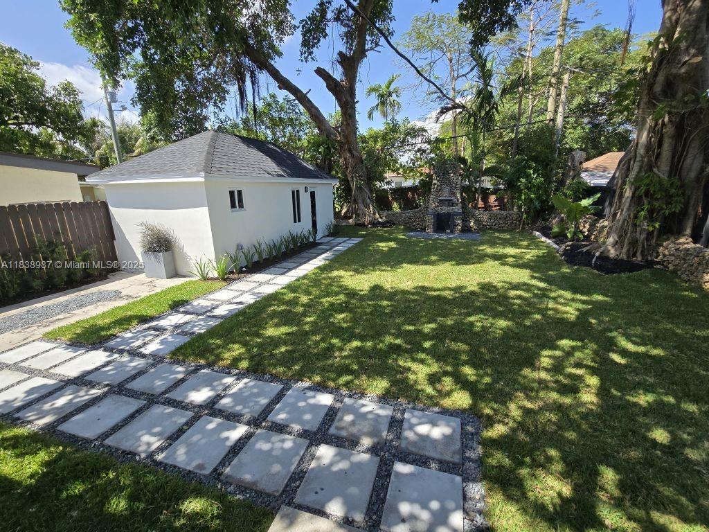 Ver detalles / 1006 sq. ft. $ 2025-07-11 0 foto