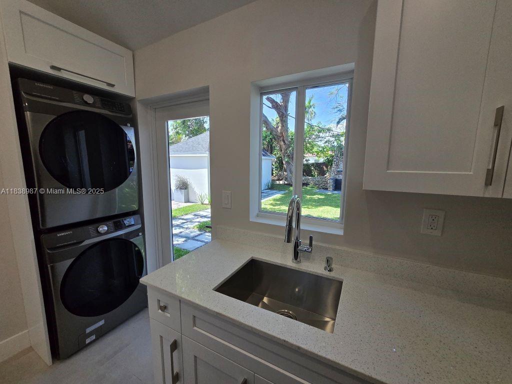 Ver detalles / 1006 sq. ft. $ 2025-07-11 0 foto