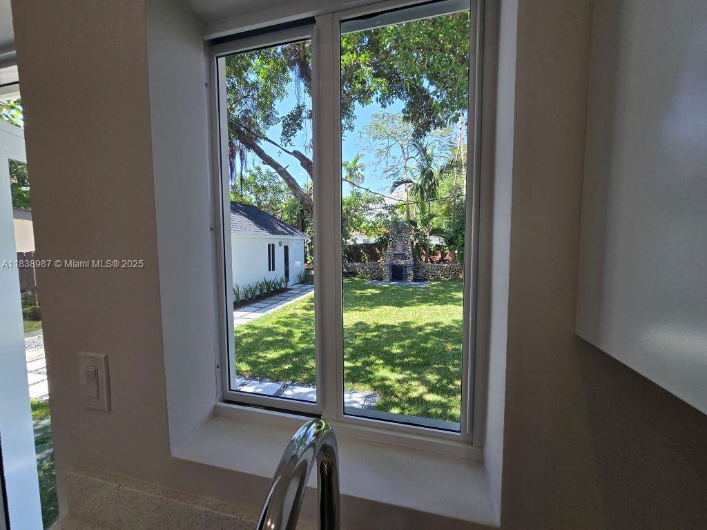 Ver detalles / 1006 sq. ft. $ 2025-07-11 0 foto