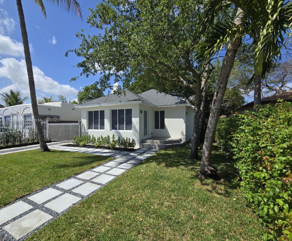 Ver detalles / 1006 sq. ft. $ 2025-07-11 0 foto